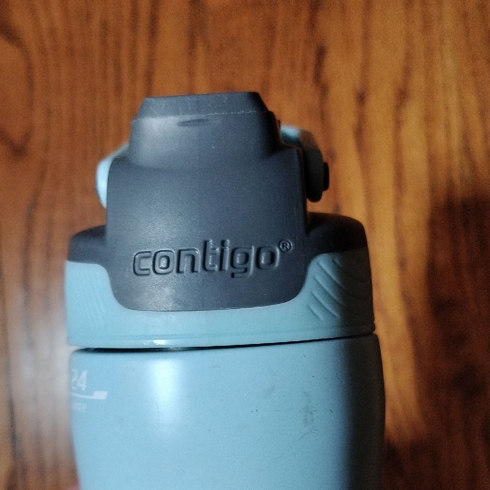 Contigo Light Or Baby Blue Travel Bottle - Picture 8 of 10
